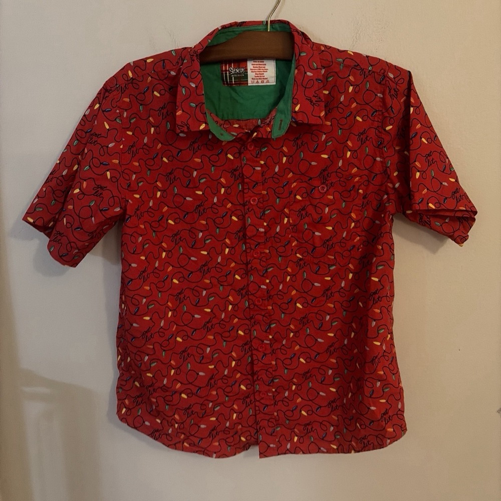 Spencer's  "GET LIT" Mens Holiday Party Fun Button Up Shirt Size Medium Novelty